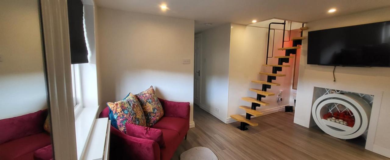 Apartmán Beautiful Holiday Studio In The Heart Of Rochester Rochester  Exteriér fotografie